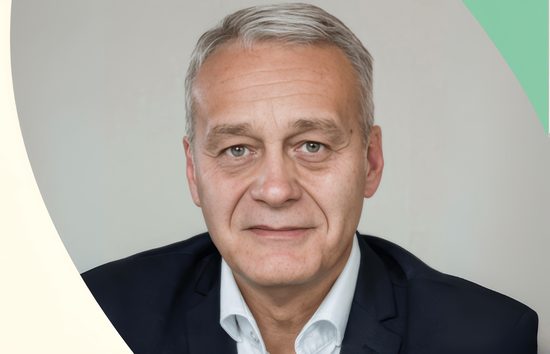 Dr Francis Ferrari, chirurgien ophtalmologiste